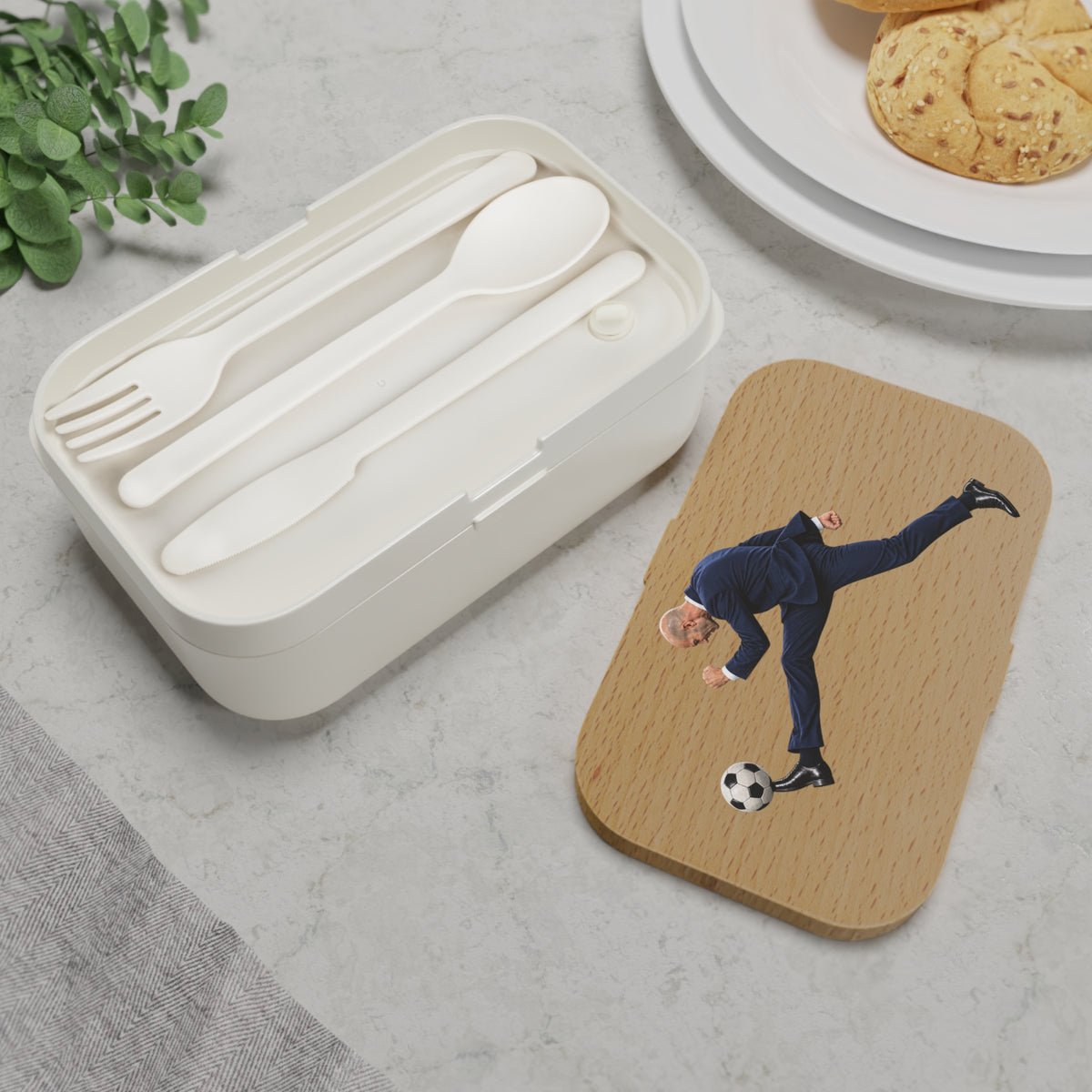 Boîte à goûter Le Dieu du foot — Bento